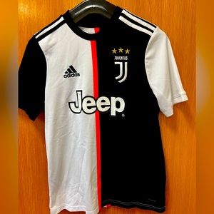 Juventis Adidas jersey. Kids size Large.